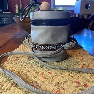 Mod barrel bag crossbody